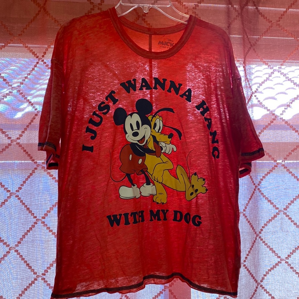 Mickey and Pluto shirt/ Like new